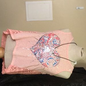 A coral heart sleeveless shirt